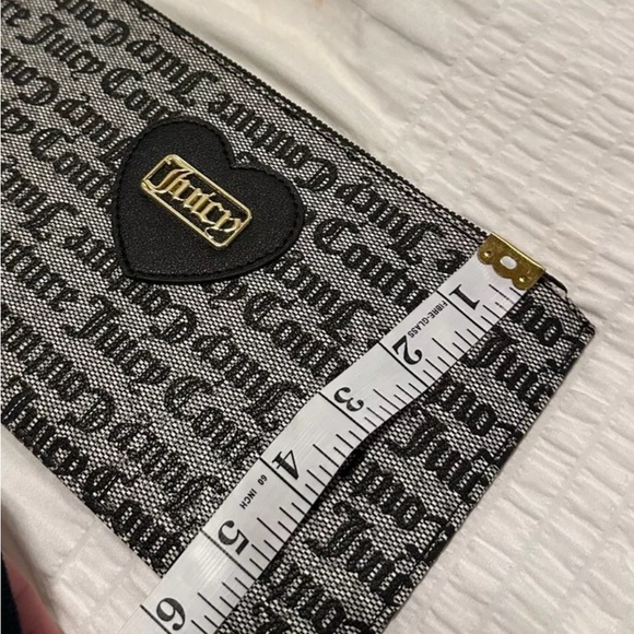 Juicy Couture Wristlet NWOT - Picture 4 of 6
